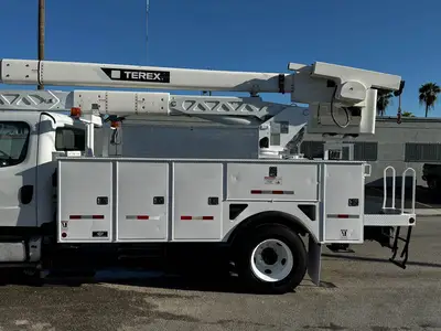 Used 2016 FREIGHTLINER M2 106 Tractors & Trailers Florida US | Truck and Van Outlet #1506256