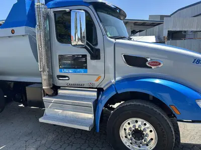 USED 2018 PETERBILT 579
