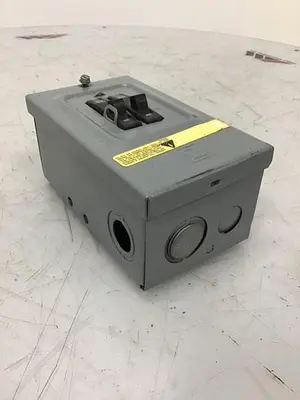 USED SQUARE D Q02L30S