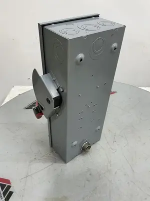 USED SQUARE D HU363