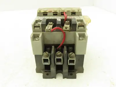 Arrow Hart AH33-233-U Motor Starter Contactor 3Ph 25Hp Size 3 550VAC W/480V Coil