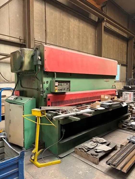 Used 1981 PIESOK NTA 3150/10 Power Squaring Shears (Inch) CZ | Amaron s.r.o. #1287299