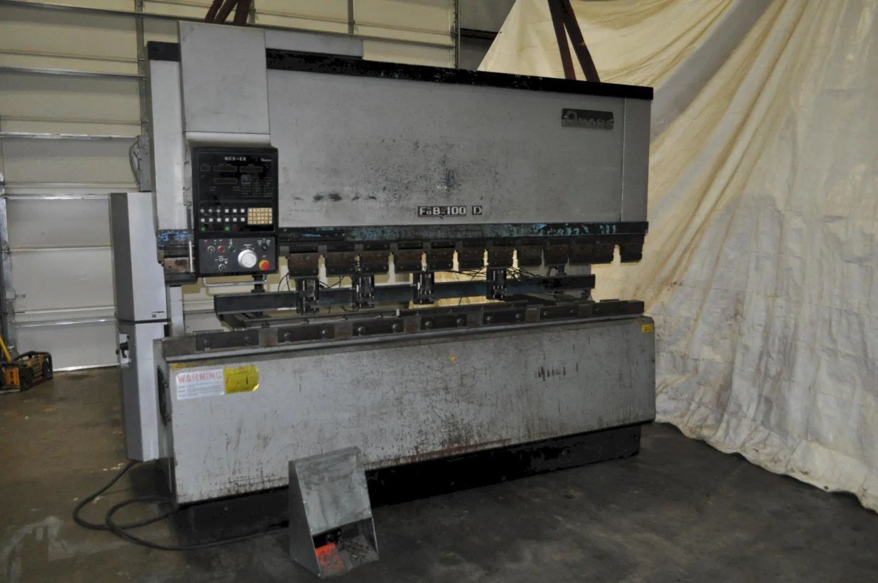 USED AMADA FAB-100 D / FBD-1030