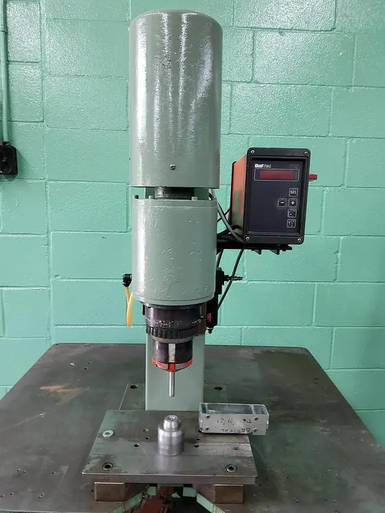 Used BRACKER ORBITAL RN 180 Riveters CA | B & B RIVET MACHINE #746466
