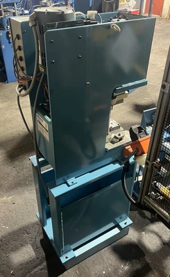 USED 2003 MULTIPRESS MULTIPRESS W6A-3 PRESS