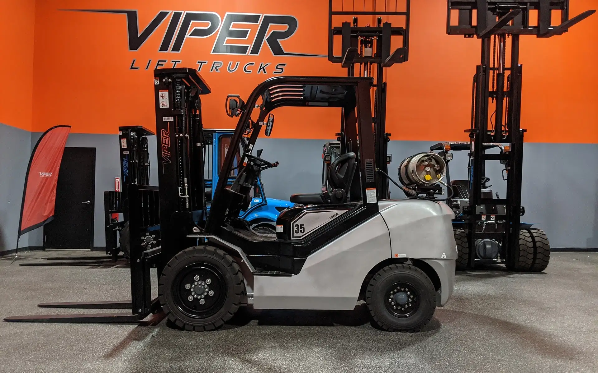 New | in-Stock 2026 Viper FY35 Internal Combustion Forklifts: Pneumatic Tire New York US | United Lift #1446942