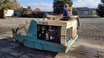 USED 1998 TENNANT 255 II