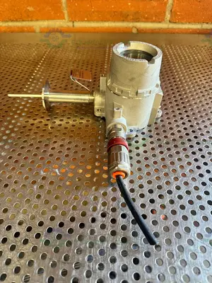 Used ROSEMOUNT 644HAKBXAJ8M4Q4 DIGITAL TEMPERATURE TRANSMITTER 0-200C Misc Electrical & Power Parts California US | Equipment Lab #1418451