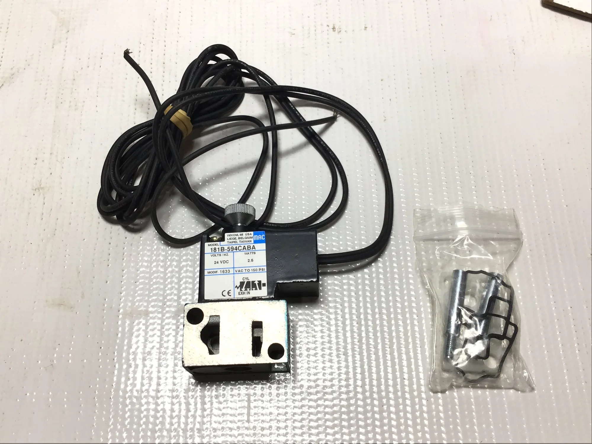 Mac 181B-594CABA Solenoid Valve 24VDC 2.5Watts 150PSI
