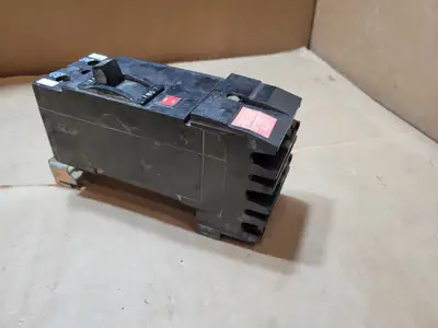 Used SQUARE D Q221125AC Switchgears British Columbia CA | Lenmark #1438307
