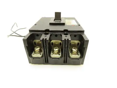 Fuji Electric EA203A Circuit Breaker 125A 600VAC 3P