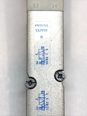 VMPA2-M1H-H-PI | Festo  Solenoid Valve 24V DC Industrial Pneumatic Valve 537959 - Used