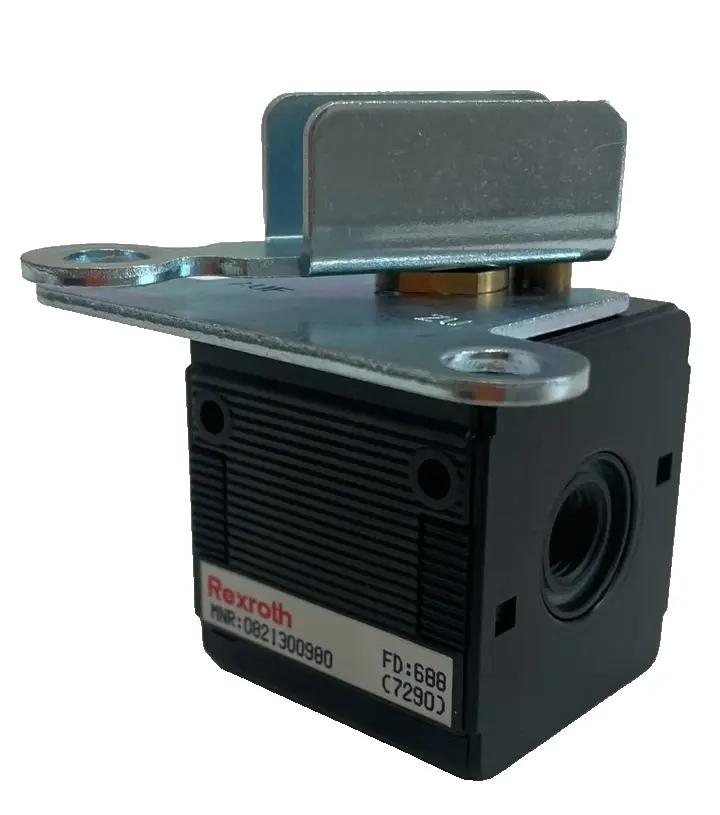 NEW REXROTH 0821300980 PNEUMATIC VALVE