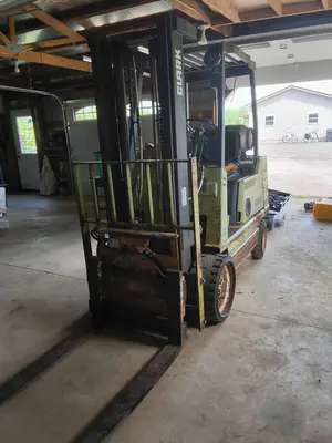 Used CLARK 3000 LB Liquid Propane Forklifts Nebraska US | Trustworthy Equipment #1403338