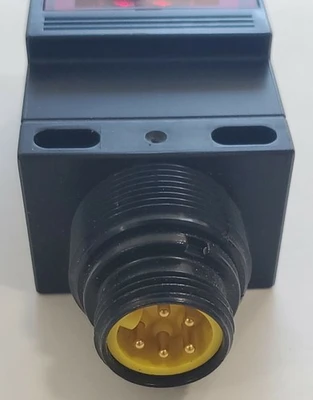NEW Omron E3JU-D1M4-MN
