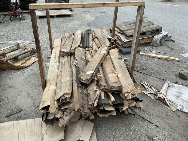Used _UNKNOWN_ _UNKNOWN_ Flooring, Windows, and Doors Michigan US | Miedema Asset Management Group #1423483