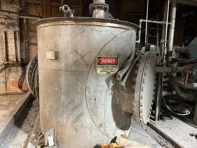 1,500 GALLON 76" X 76" (96" WIDE WITH FLANGES) STAINLESS TANK 304L STAINLESS STEEL TANK