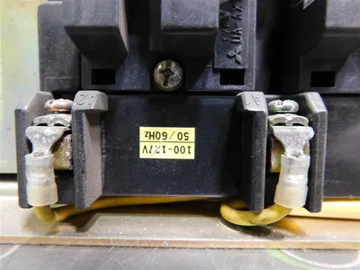 AB 1100-COD93 Vacuum Contactor Series B 1500VAC 1000HP Small Damage See Pic Used