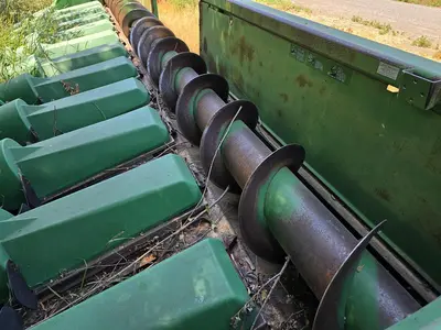 USED JOHN DEERE / CLARKE 1222