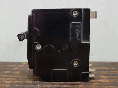 USED SQUARE D QO270