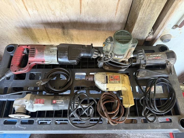 Used _UNKNOWN_ _UNKNOWN_ Air Tools, DC Electrical Tools & Accessories Michigan US | Miedema Asset Management Group #1313574