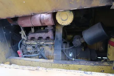 USED DRESSER 185