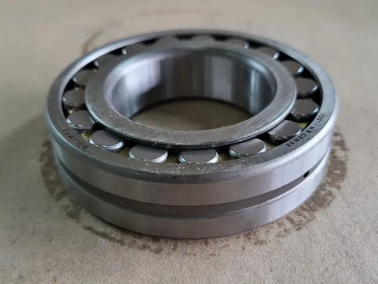 New | in-Stock ROLLWAY 22211 MB C3W33 Bearings British Columbia CA | Lenmark #260189
