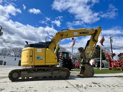 Used 2016 KOBELCO SK140SR LC-5 Crawler Excavators | Abele Tractor #1342784