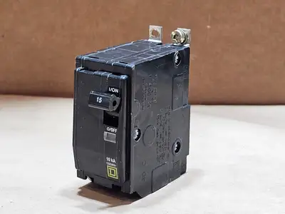 Used SQUARE D QOB215 Switchgears British Columbia CA | Lenmark #1438630