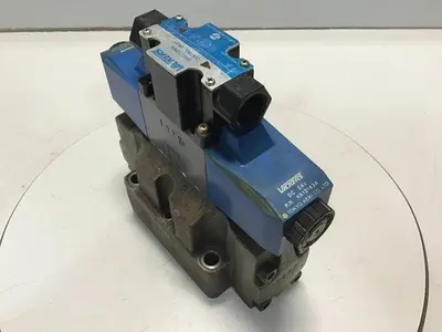 USED VICKERS DG4V36CMP7H750JA100