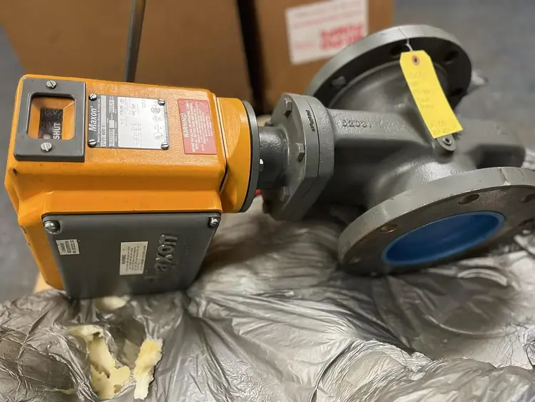 Used MAXON 808-1 Gas Train Assembly Ohio US | Surplus Asset Holdings #1225902