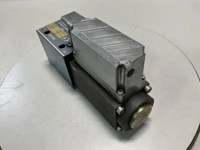 USED BOSCH 0 811 404 752