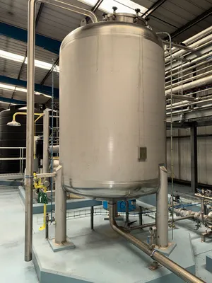 Little Used Mixing & Storage Tank Facility