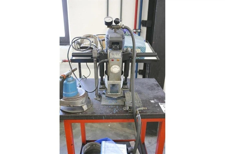Used FUTURE CONTROLS MS-101 INJECTION MOLD-TESTING DEVICE Injection Molding Machines | Apt International N.V #365320