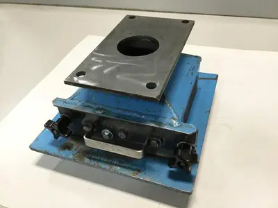 USED METAL FABRICATORS MAGNET