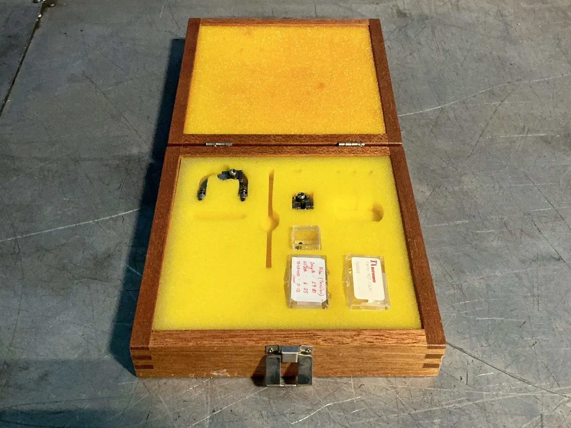 Used _UNKNOWN_ _UNKNOWN_ Tensile & Compression Testers Ohio US | HGR 24 #1288704