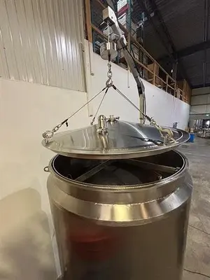 Equinox 3100 liter stainless steel jacketed tank