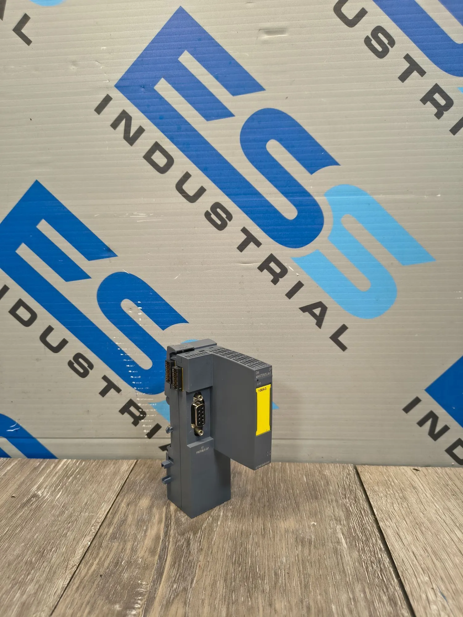 Used SIEMENS 6ES7 545-5DA00-0AB0 PLC Processors South Carolina US | ESS Industrial Equipment Sales #1301821