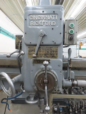 Used CINCINNATI BICKFORD 4' X 9" COLUMN Radial Drills Minnesota US | Machinesused.com #1507220