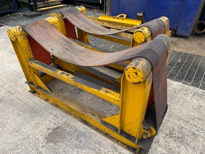 Support for rolls Support for rolls Rolls | Bowland Trading Ltd (8)