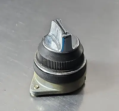 GE CR2940UB700B Selector Switch. Loc4D20