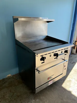 75-0364 Wolf Challenger XL 36'' Natural Gas Range w/ Griddle & Convection Oven
