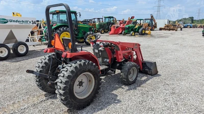 USED 2001 MASSEY FERGUSON 1233