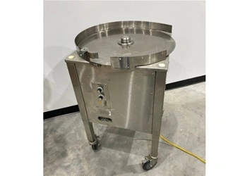 Used WEST WEST COMPANY 24 INCH STAINLESS STEEL ACCUMULATION TABLE Accumulation Tables New York US | Michael Benalt Inc #1274133