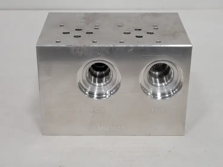 Used LENMARK INDUSTRIES MB1605 Valves/Fittings British Columbia CA | Lenmark #295712