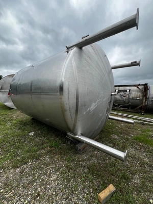 STAINLESS STEEL MIX TANK 7,000 GALLON Stainless Steel Tanks | Perry Equipment (5)