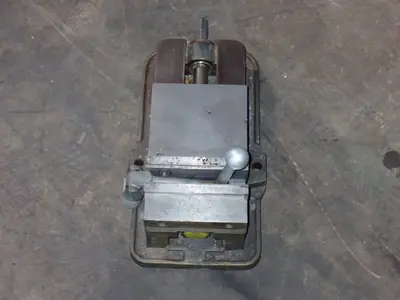 Kurt 6" Vise