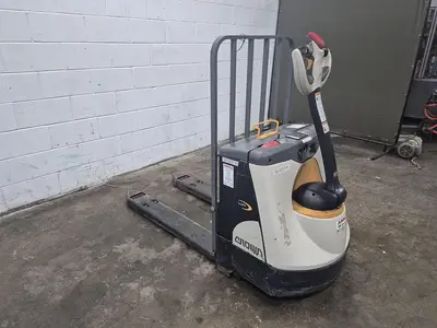 USED CROWN EQUIPMENT CORPORATION WP3035-45