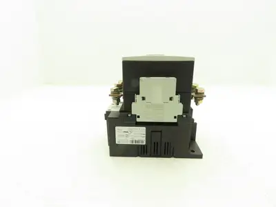 Siemens 3RT1056-6AF36 Motor Starter Contactor 185A 400VAC 120V Coil 3P 2NO+2NC