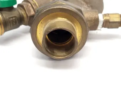 3052DF10 | Grisworld-Controls  Flow Control Valve - Used